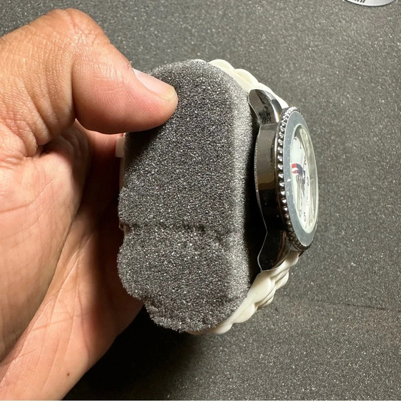 Game Time NFl Series New England Patriots Quartz Watch Working With New Battery - Picture 4 of 9